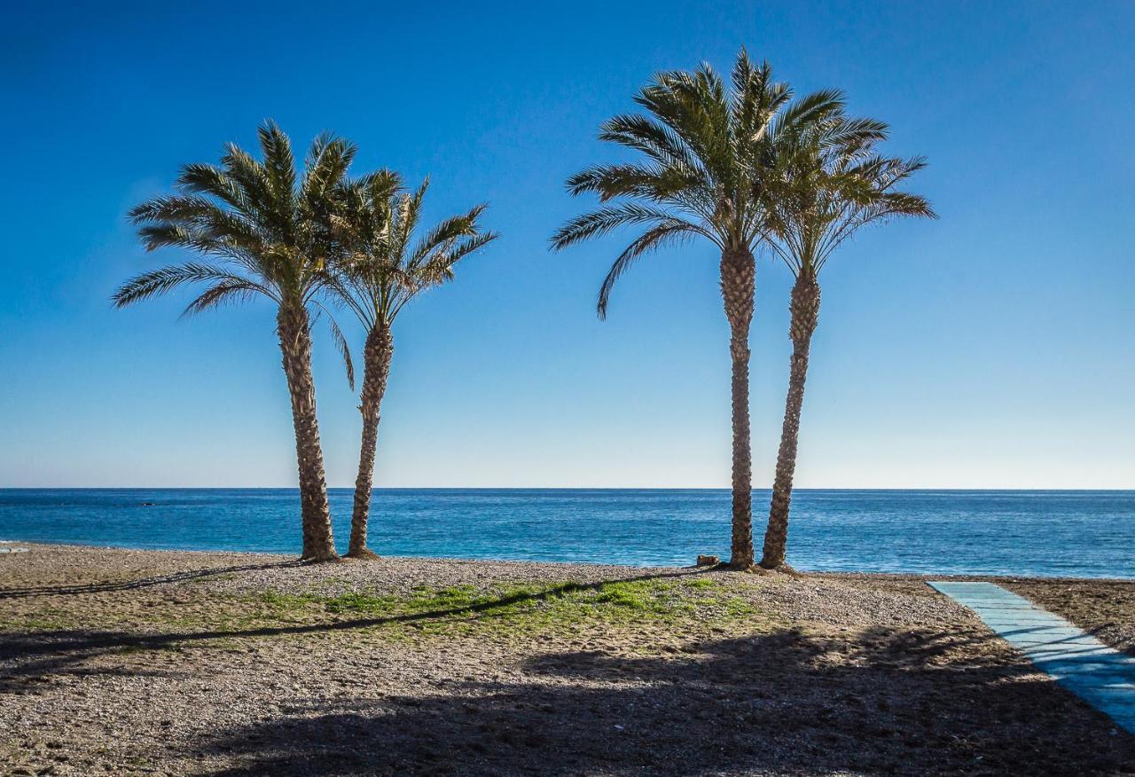 Hostal Tropical Almuñécar Eksteriør bilde
