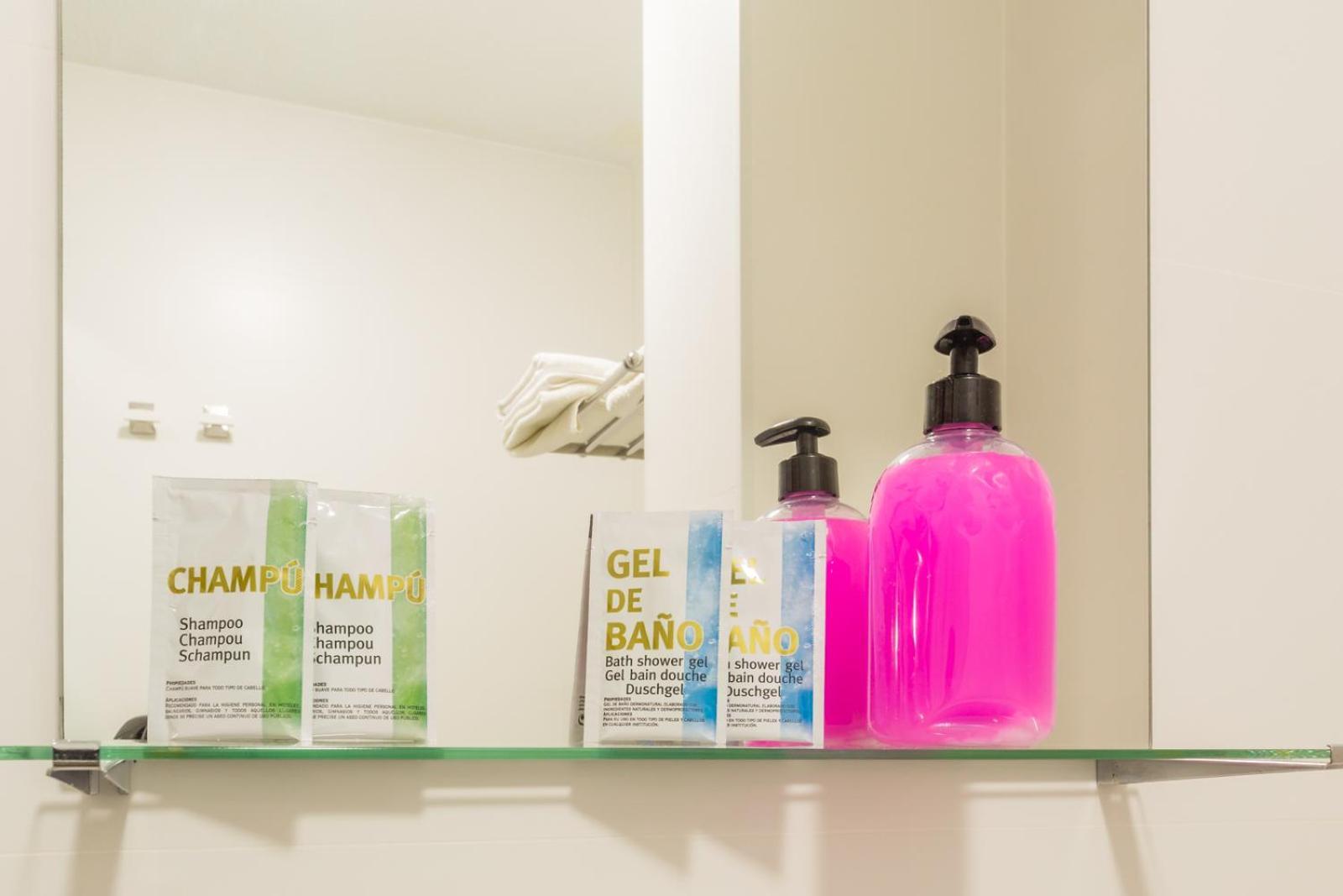 Hostal Tropical Almuñécar Eksteriør bilde