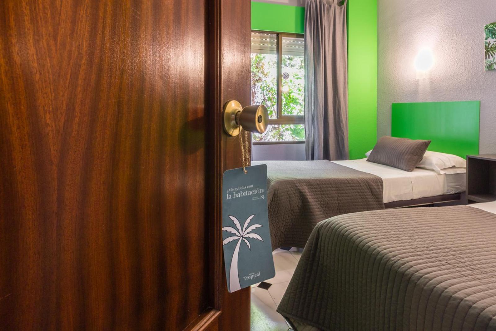 Hostal Tropical Almuñécar Eksteriør bilde